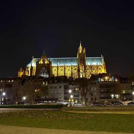 La Chambre Noire Au Coeur De Metz Bagian luar foto